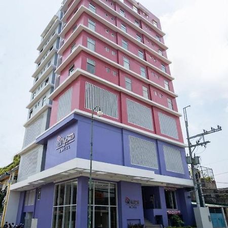 Myspace Hotel Comembo Taguig Buitenkant foto