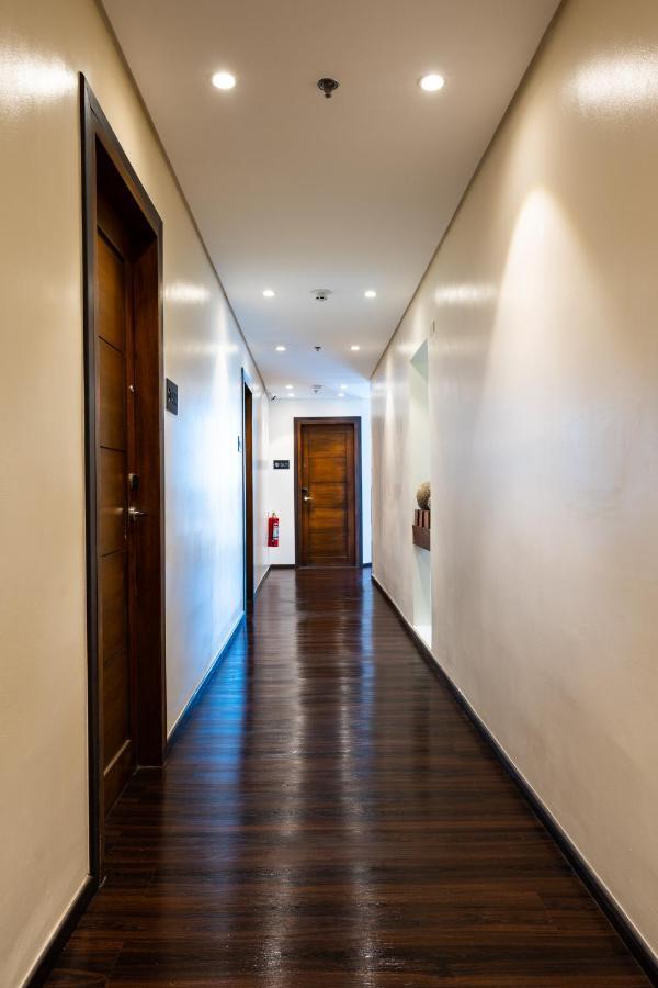 Myspace Hotel Comembo Taguig Buitenkant foto