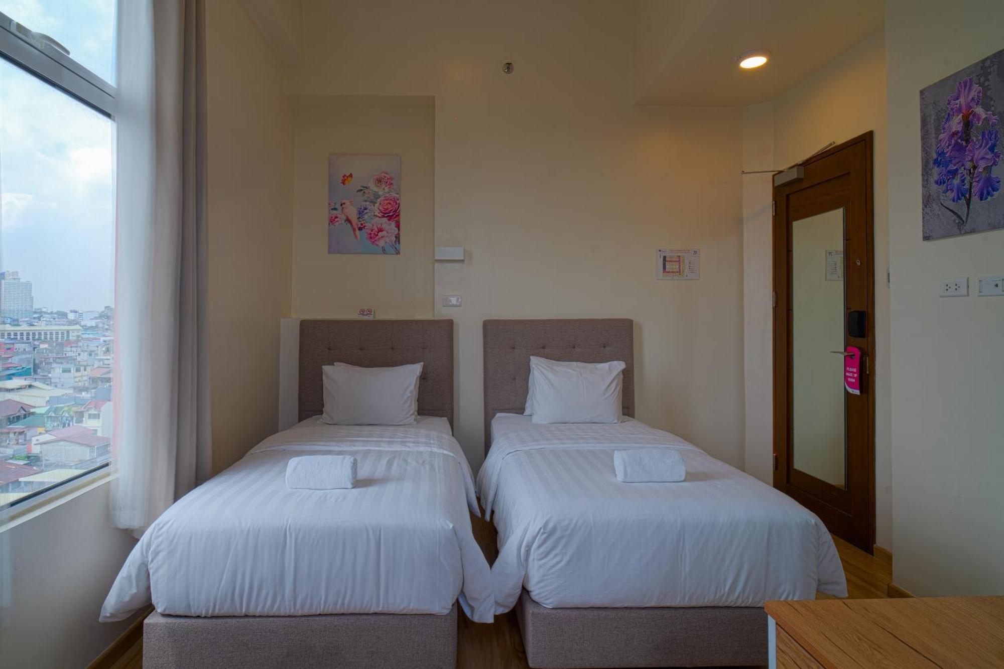 Myspace Hotel Comembo Taguig Buitenkant foto