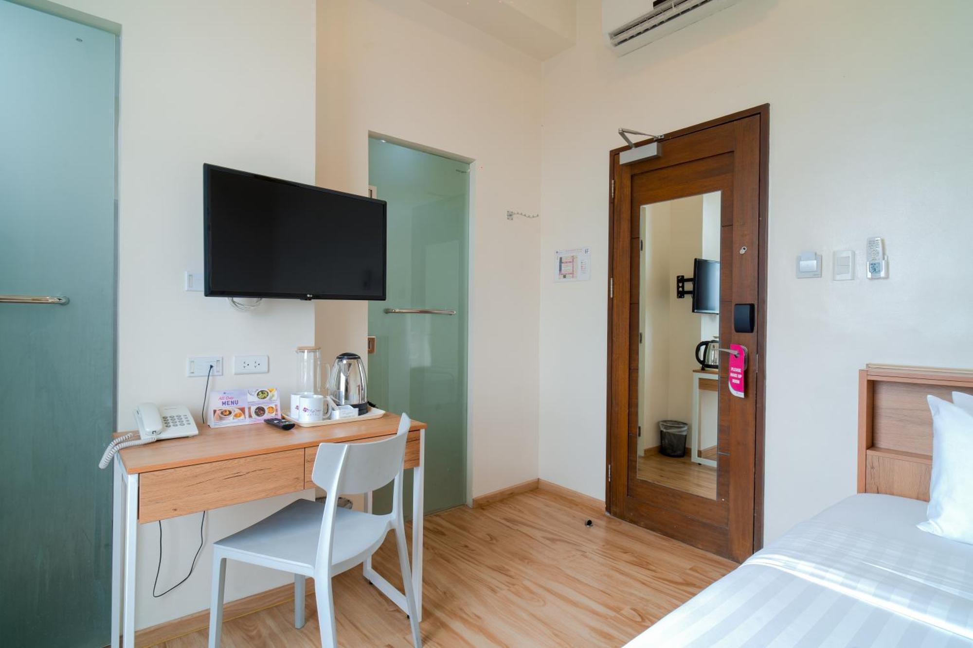 Myspace Hotel Comembo Taguig Buitenkant foto